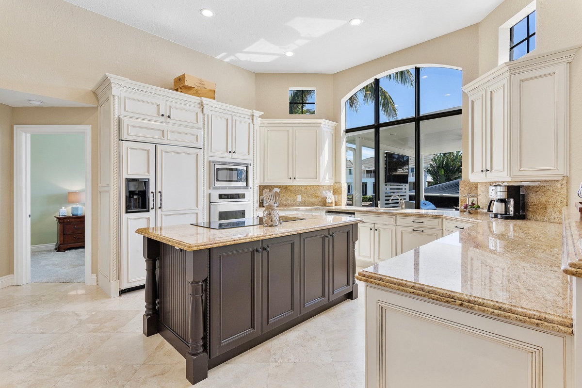 22 Eleuthera Drive, Ocean Ridge, Florida 33435, ,Home,For Sale,Eleuthera Drive,1002