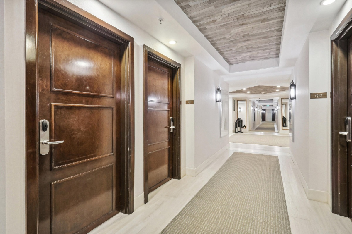505 N Fort Lauderdale Beach Blvd, Fort Lauderdale, Florida 33304, 1 Bedroom Bedrooms, ,1 BathroomBathrooms,Apartment,For Sale,The Q Club ,N Fort Lauderdale Beach Blvd,12,1004