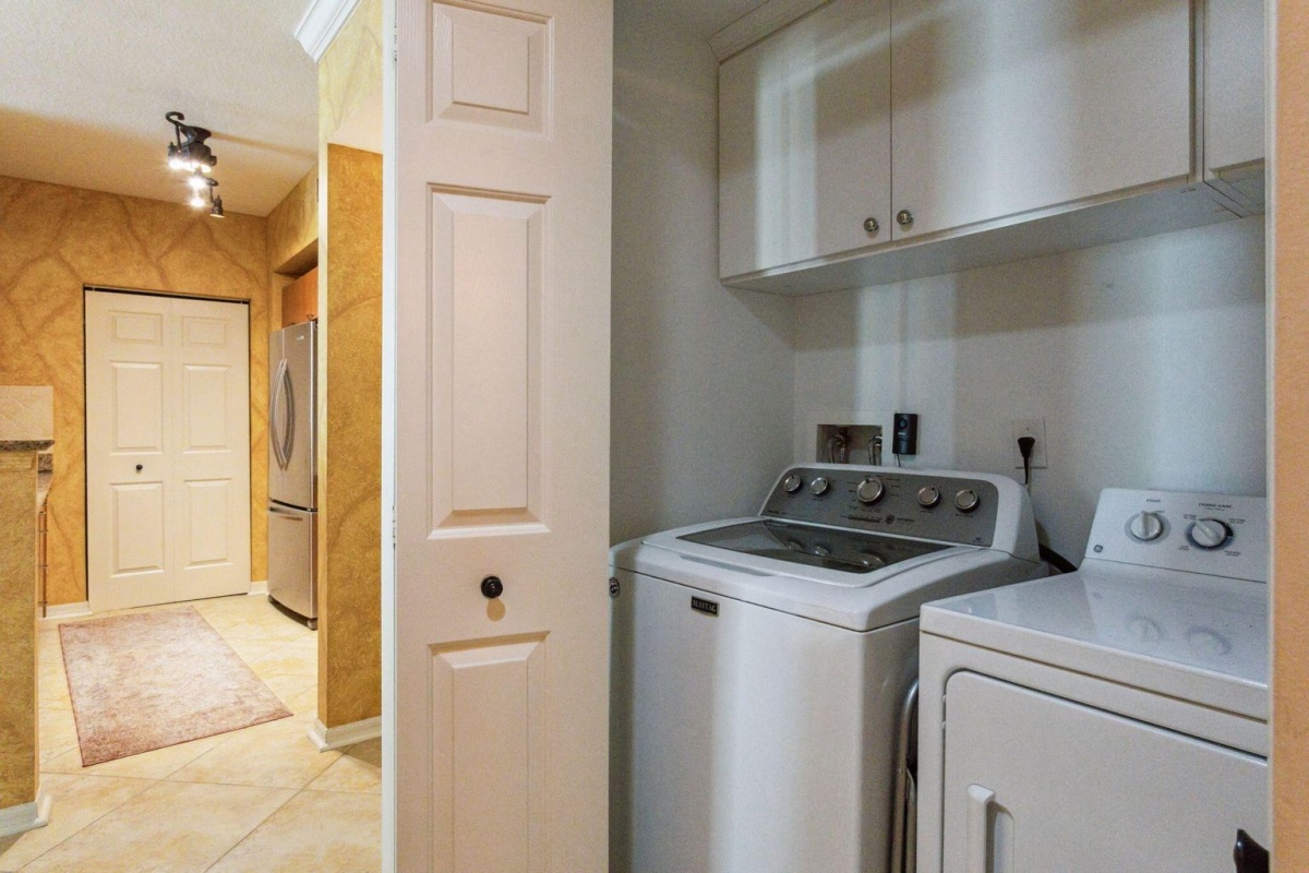 625 Casa Loma Blvd, Boynton Beach, Florida 33435, 2 Bedrooms Bedrooms, ,2 BathroomsBathrooms,Apartment,For Sale,Marina Village ,Casa Loma Blvd,11,1005
