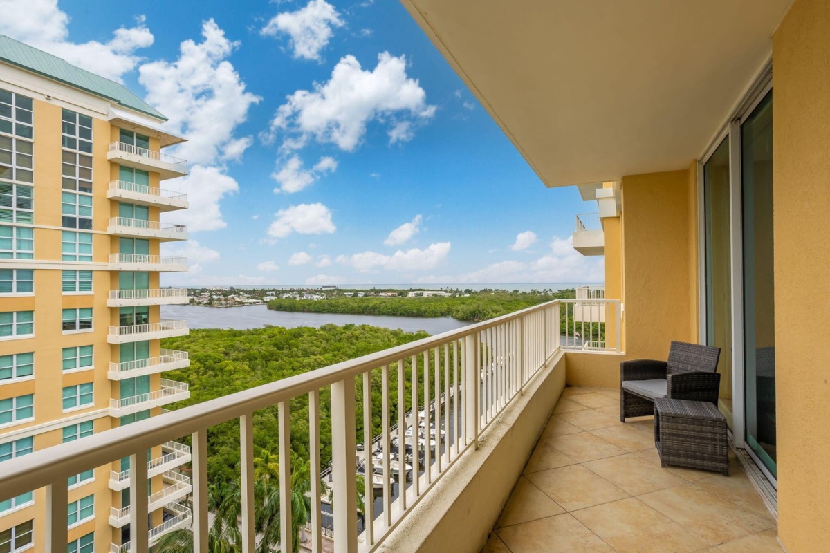 625 Casa Loma Blvd, Boynton Beach, Florida 33435, 2 Bedrooms Bedrooms, ,2 BathroomsBathrooms,Apartment,For Sale,Marina Village ,Casa Loma Blvd,11,1005