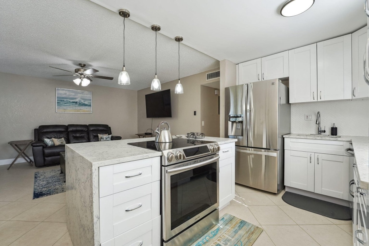 431 Saxony I, Delray Beach, Florida 33446, 2 Bedrooms Bedrooms, ,2 BathroomsBathrooms,Apartment,For Sale,Kings Point,Saxony I,2,1006