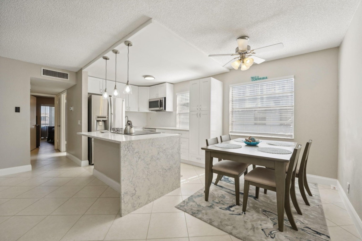 431 Saxony I, Delray Beach, Florida 33446, 2 Bedrooms Bedrooms, ,2 BathroomsBathrooms,Apartment,For Sale,Kings Point,Saxony I,2,1006