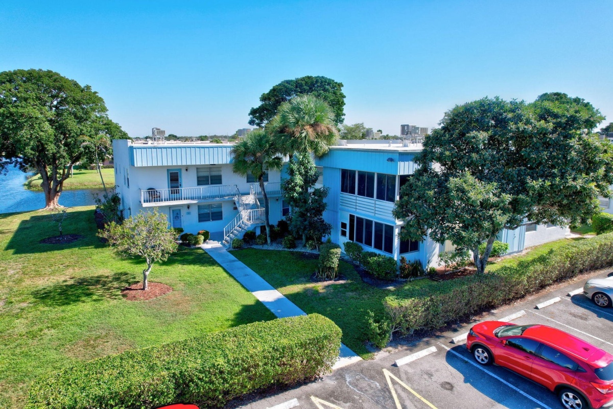 431 Saxony I, Delray Beach, Florida 33446, 2 Bedrooms Bedrooms, ,2 BathroomsBathrooms,Apartment,For Sale,Kings Point,Saxony I,2,1006