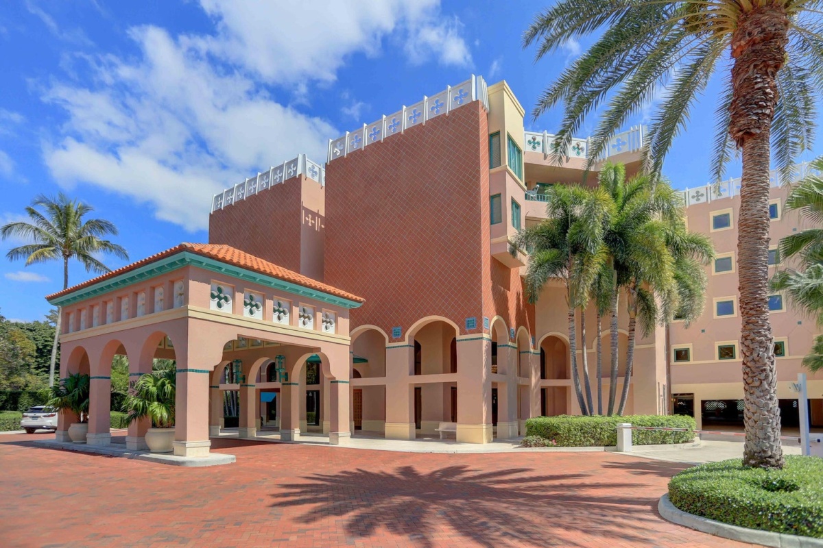 100 SE 5th Avenue, Penthouse 2, Boca Raton, Florida 33432, 2 Bedrooms Bedrooms, ,2 BathroomsBathrooms,Apartment,For Sale,Mizner Court,SE 5th Avenue, Penthouse 2,5,1008